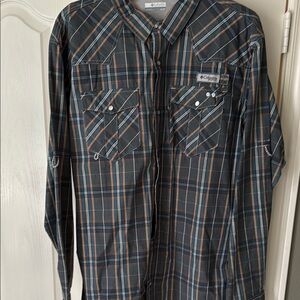 Columbia Plaid Button-Up Shirt